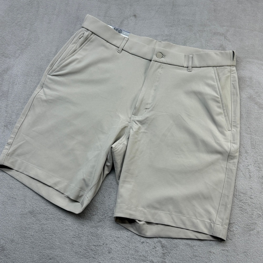 Greg Norman Golf Shorts Mens 36 Khaki ML75 Performance Stretch Moisture Wicking